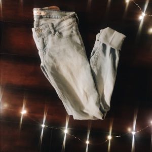 🦋 HOLLISTER SKINNY JEANS 🦋